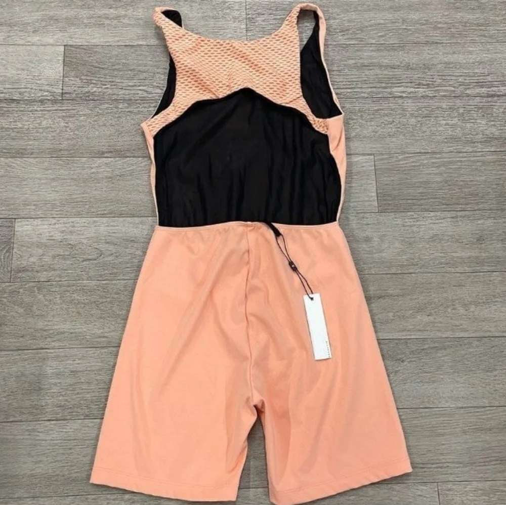 Koral Activewear - Picture 6 of 6